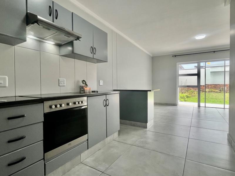 2 Bedroom Property for Sale in Reebok Western Cape